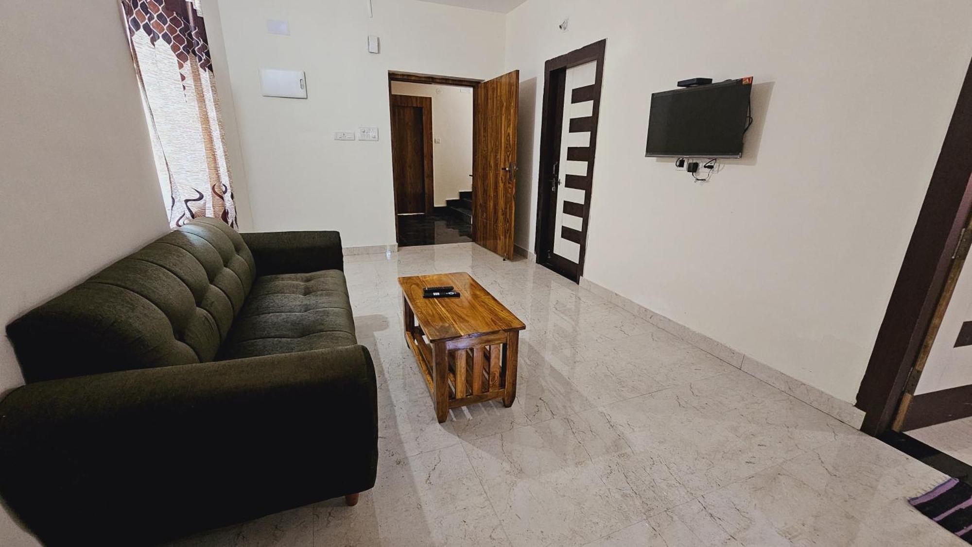 Vensa Homestay Puri Esterno foto